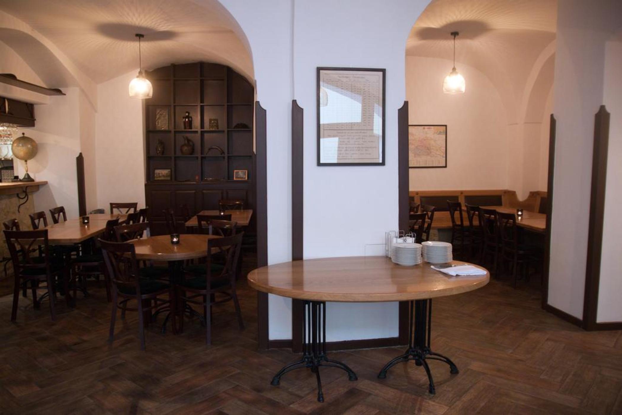 Hotel King George Praha Bagian luar foto
