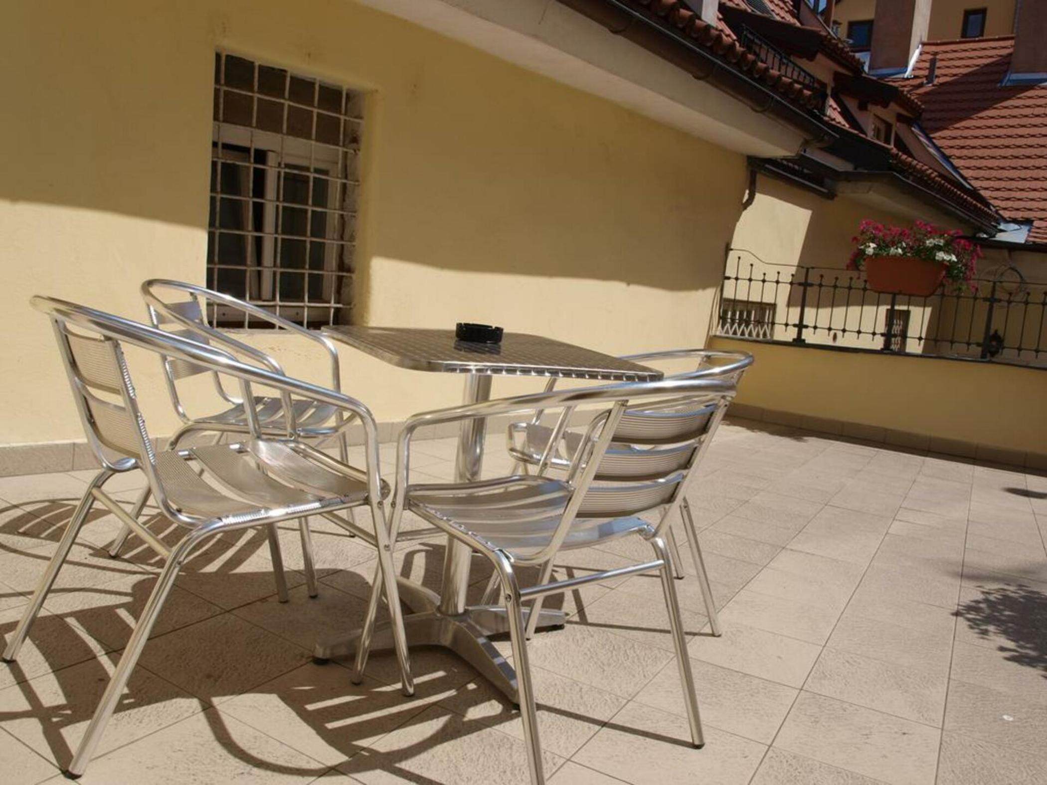 Hotel King George Praha Bagian luar foto