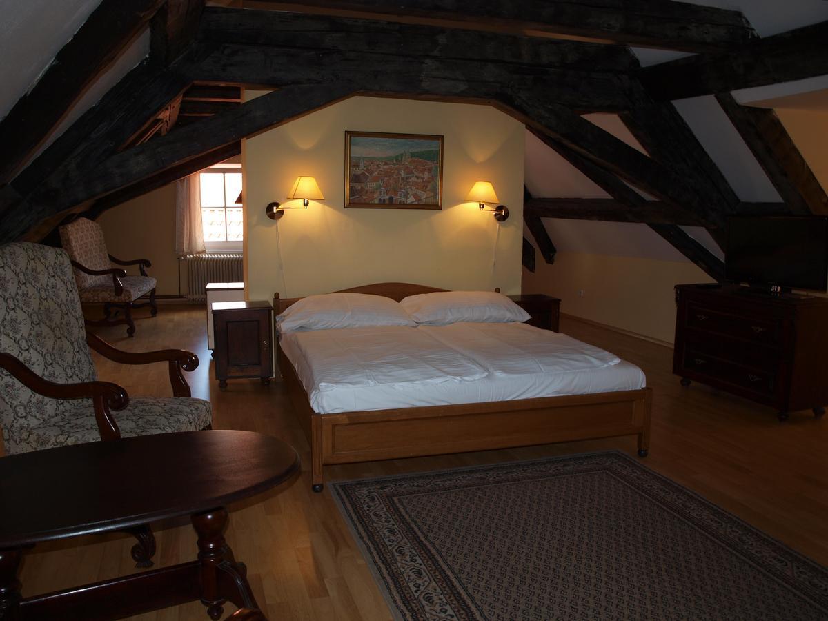 Hotel King George Praha Bagian luar foto