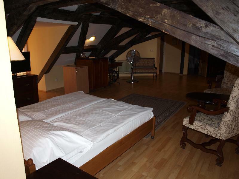 Hotel King George Praha Bagian luar foto
